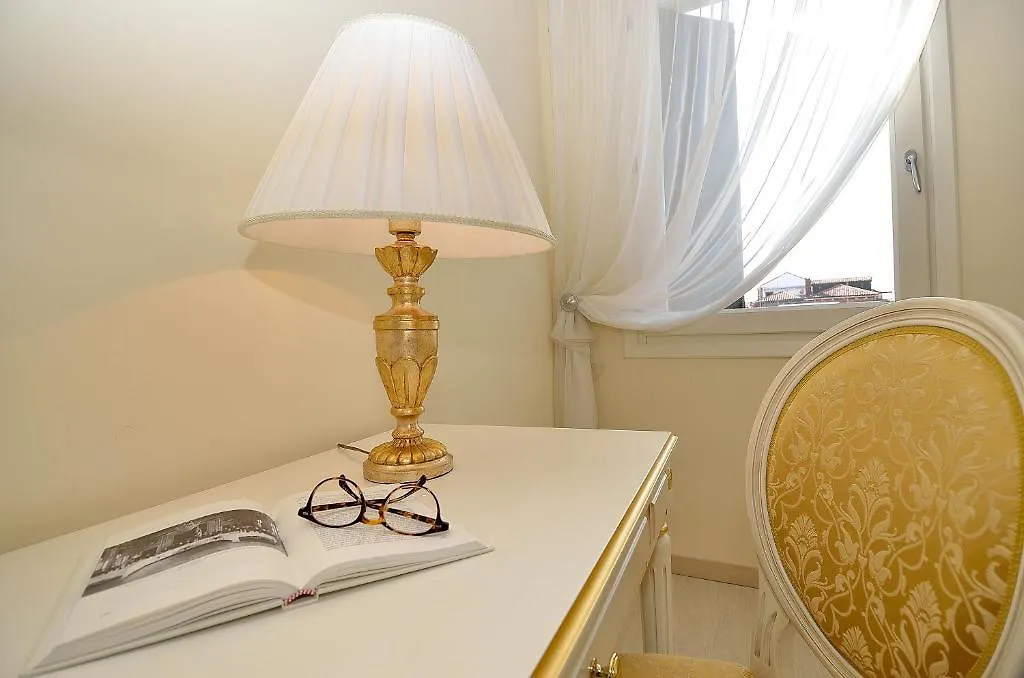 شقة House 5286 البندقية 0*,